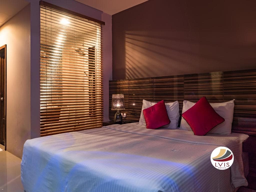 LVIS blancura Hotel
